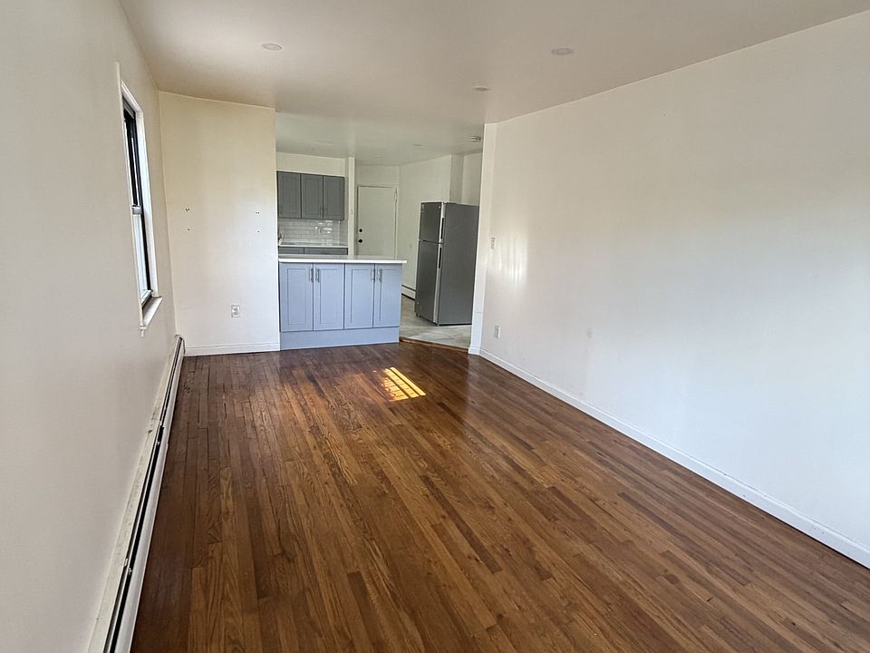 1st image of 49-19 31st Ave #1G