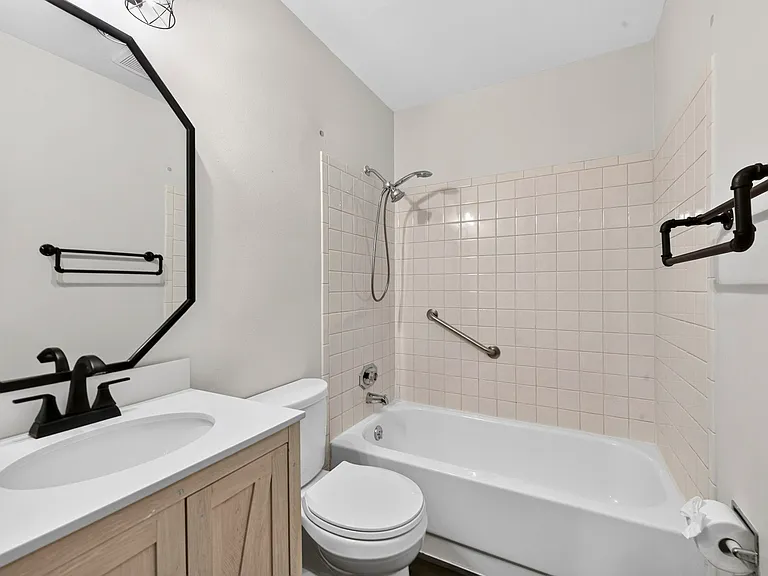 591 Summit Hills Dr — Photo 19