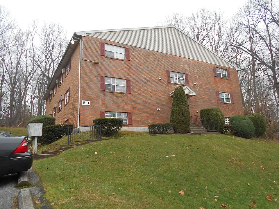Apartment Building