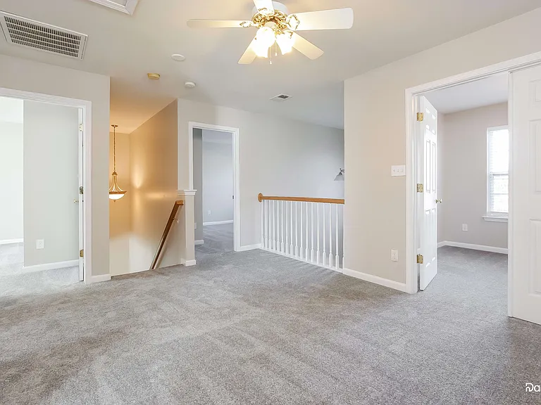 10202 Hawkeye Dr — Photo 8