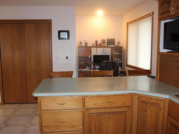 3rd image of 1336 Sommerset Dr