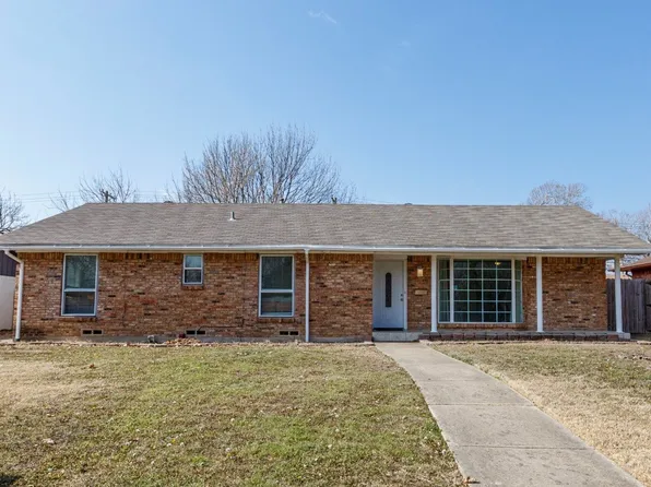 704 S Waterview Dr, Richardson, TX 75080