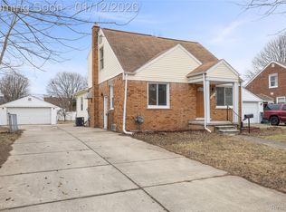 3832 Grindley Park St, Dearborn, MI 48124