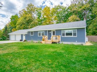 229 Van Dyke Rd, Delmar, NY 12054