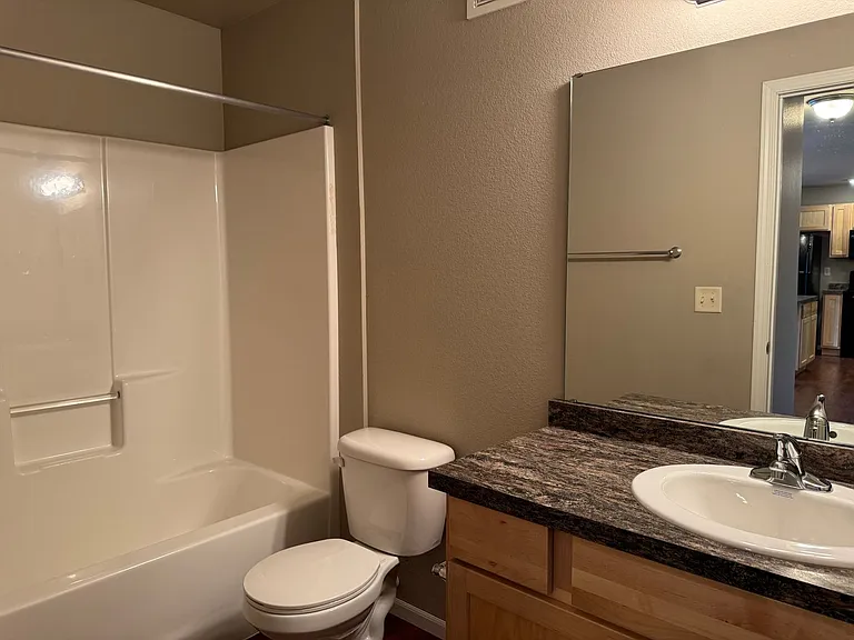 Aspen Trail Apartments — Photo 179