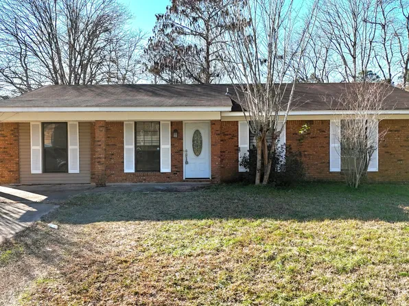 15425 Woody Dr, Gulfport, MS 39503