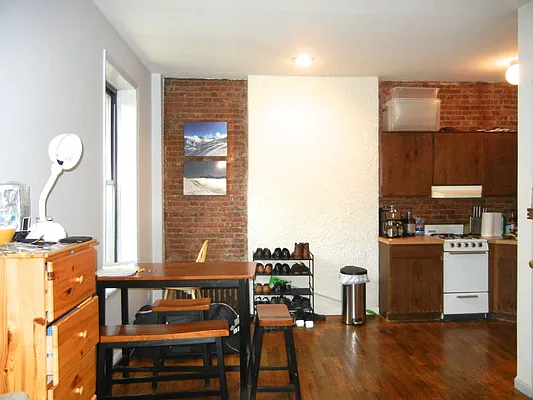 Rented by Brooklyn Heights Real Estate Inc | media 18