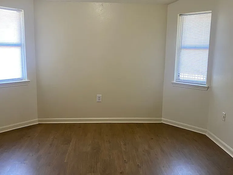 1346 Jade Ave — Photo 5