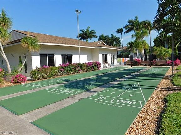 3rd image of 5475 Peppertree Dr #9