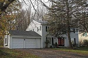 1st image of 28 Sturbridge Ln
