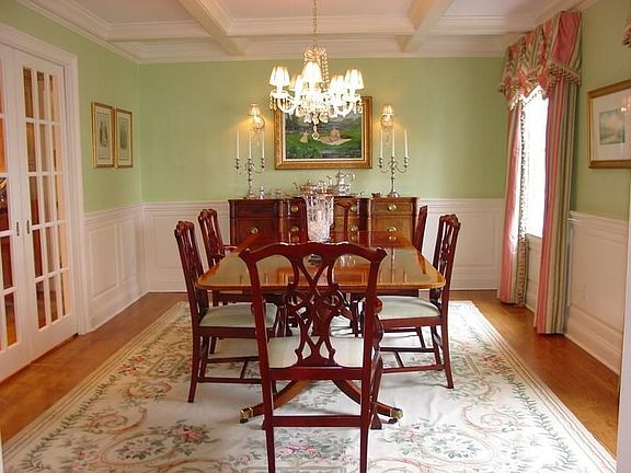 Stunning Nod Hill Colonial