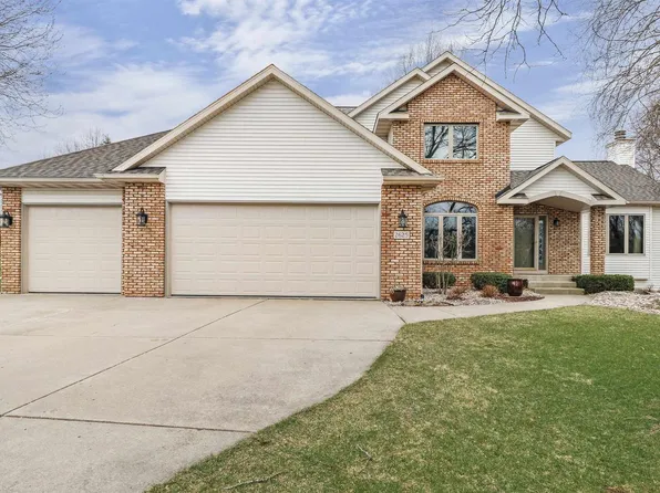 2625 Hupmobile Drive, Cottage Grove, WI 53527