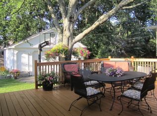 528 Cumnor Ct, Deerfield, IL