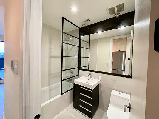 Rented by Cyberapts Management | media 7