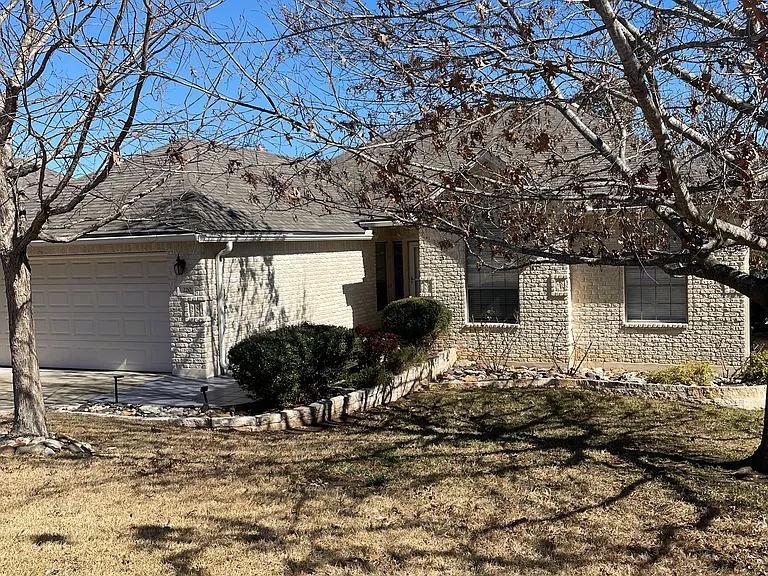 220 E Creekview Dr — Photo 10