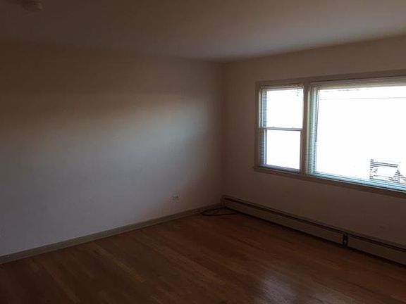 2nd image of 7432 N Harlem Ave