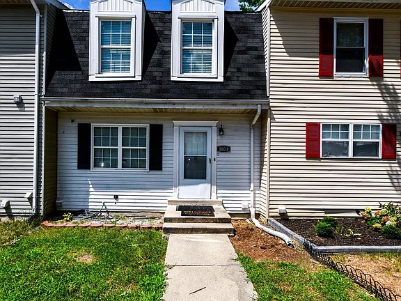 2nd image of 1103 Castlehaven Ct