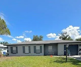 1021 Greenbriar Dr