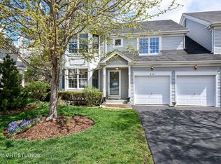 820 Derby Crse, St Charles, IL 60174