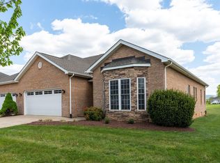 120 Lake View Cir, Waynesboro, VA 22980