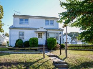 141 6th Ave, Hawthorne, NJ 07506