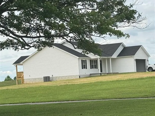 3023 Oil Well Rd, Glasgow, KY 42141