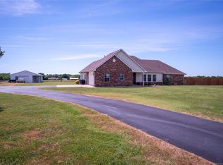 9720 S 4096th Rd, Oologah, OK 74053