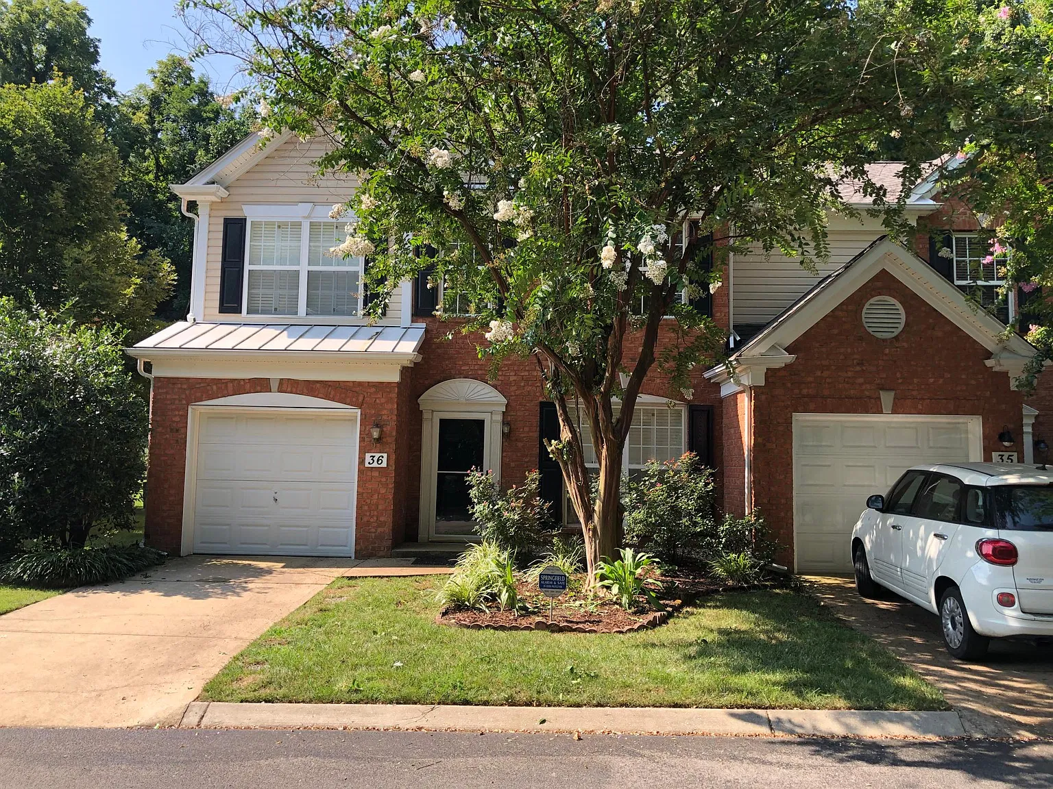 3 bed, 2.5 bath, 1568 sqft, $2,350 — Photo 1