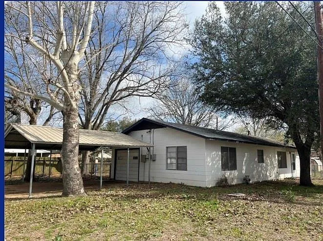 114 Irwin Dr — Photo 19