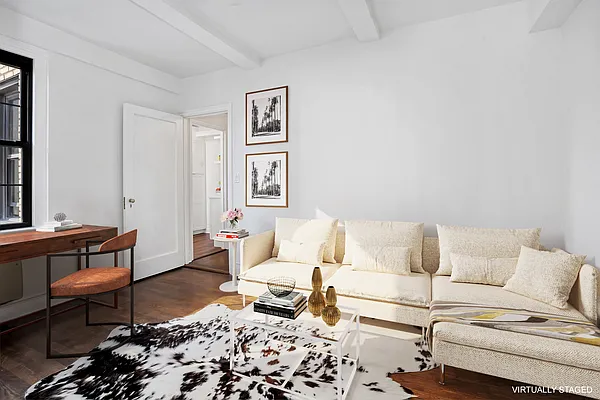 Sold by R New York | media 21