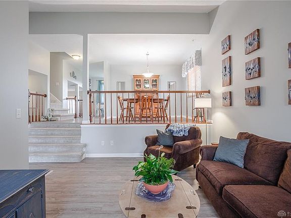 4th image of 1015 Glen Arbor Ct
