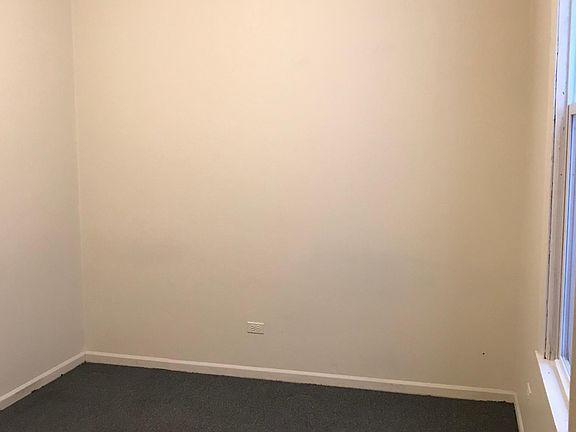 4th image of 1242 W Diversey Pkwy #1