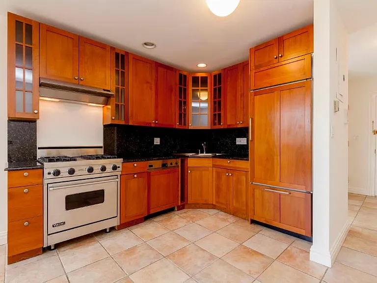 40 Prince St #5B — Photo 2