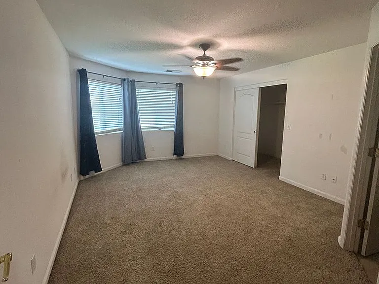 2416 Glacier Way — Photo 26