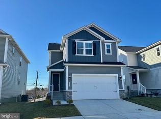 5731 Howard Dr, Glen Burnie, MD 21060