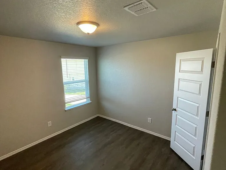 12928 Candace Way — Photo 16
