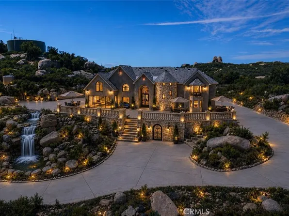 42125 Calle Paramo, Murrieta, CA 92562