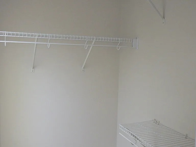 381 Woodson Dr — Photo 25