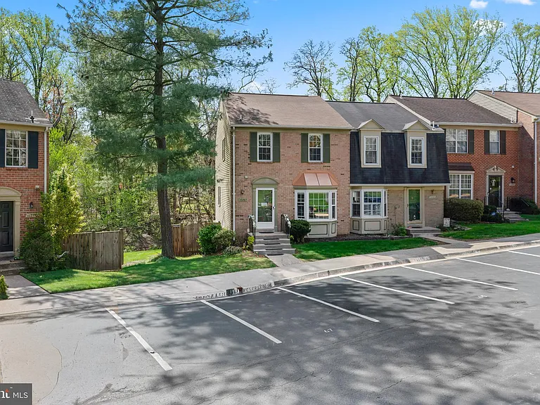 10267 Green Holly Ter — Photo 48