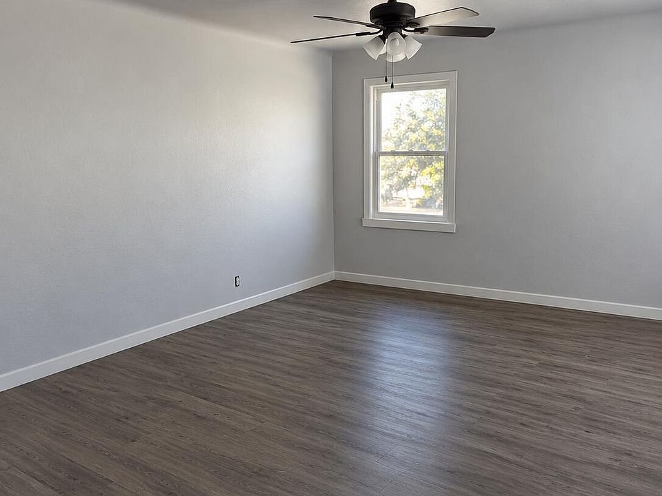 2nd image of 1212 Queen Ave