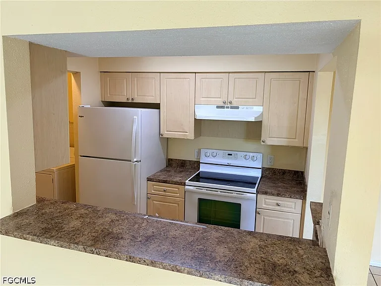 2905 Winkler Ave #719 — Photo 3