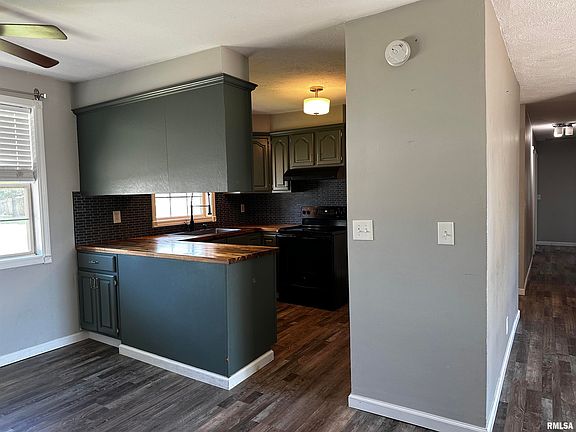 5th image of 118 Cottage Ln