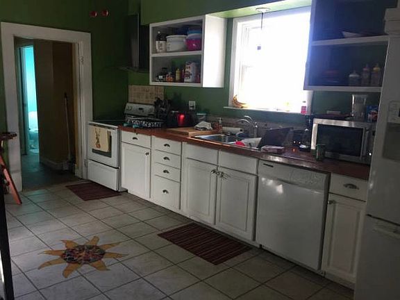 3rd image of 510 N Georgia St
