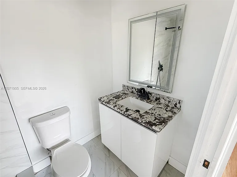 8035 Lake Dr #205 — Photo 7