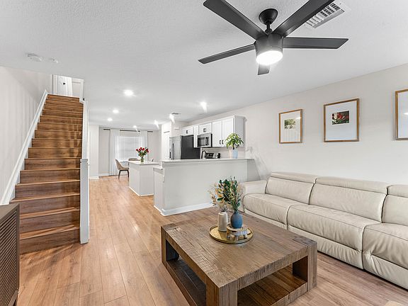 3rd image of 5049 Genove Place