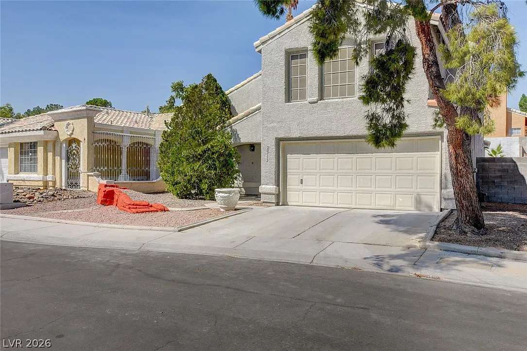 3 bed, 2.5 bath, 1653 sqft, $2,295 — Photo 2