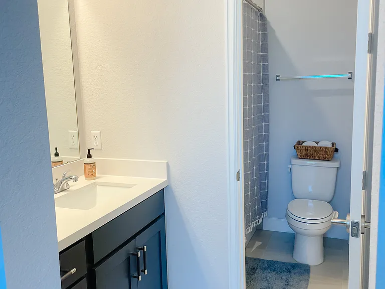 Jack & Jill Bathrooms spare room 2 & 3