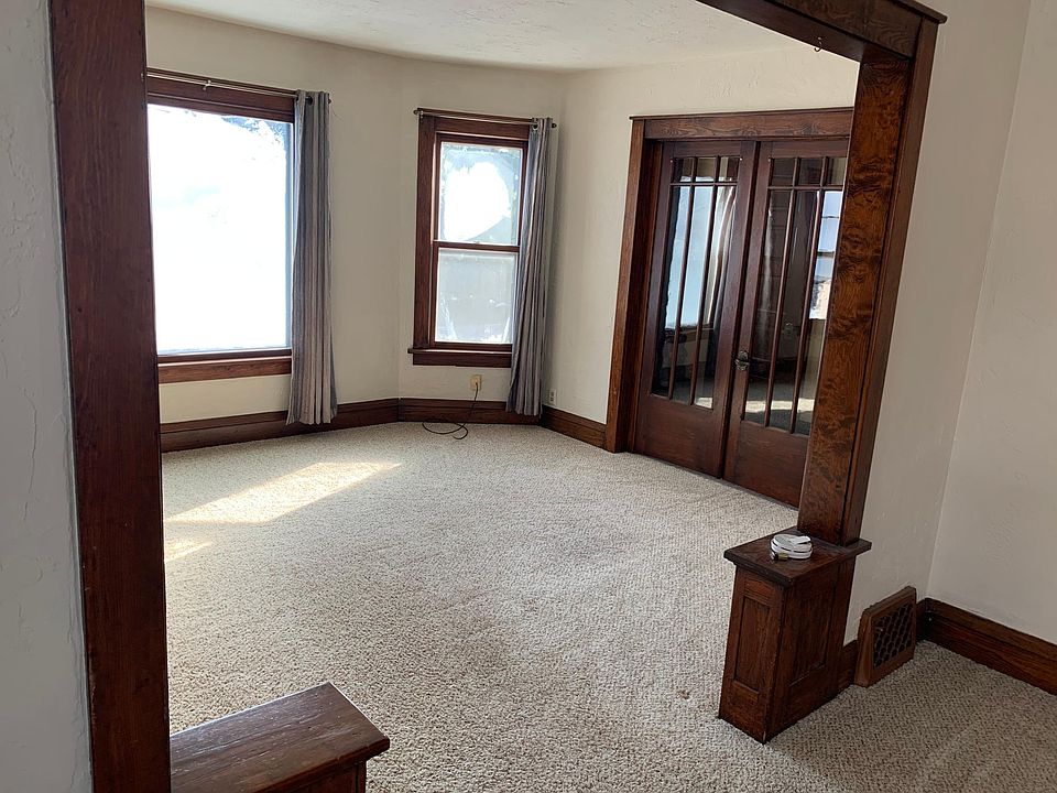 Upper 3Bd 1Ba Duplex 1200sqft