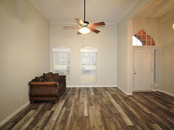 2nd image of 5605 Southampton Dr