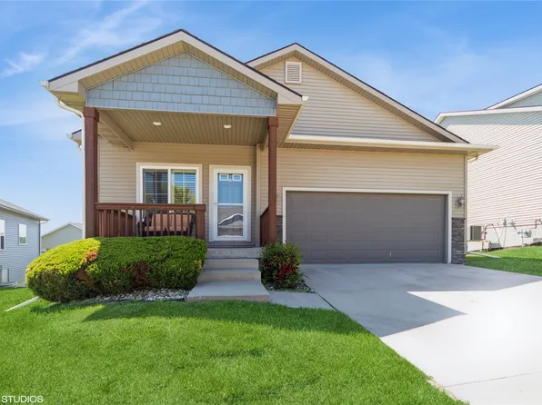 4522 145th St, Urbandale, IA 50323